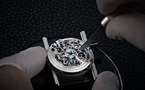 手表进水后如何修复：专业建议与步骤